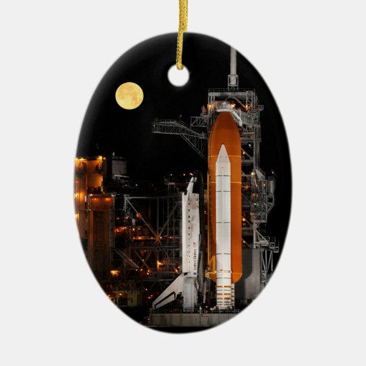 Space Shuttle Discovery en Moon Keramisch Ornament (Voorkant)
