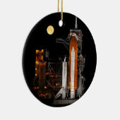 Space Shuttle Discovery en Moon Keramisch Ornament (Rechts)