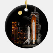 Space Shuttle Discovery en Moon Keramisch Ornament (Achterkant)