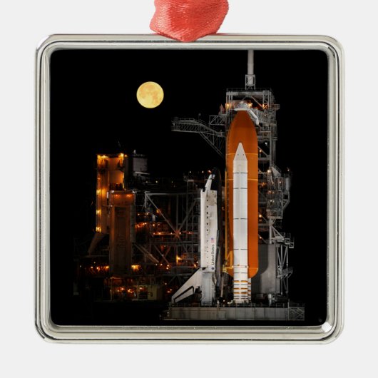 Space Shuttle Discovery en Moon Metalen Ornament (Voorkant)