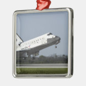 Space shuttle Discovery landt op Runway 33 2 Metalen Ornament (Links)