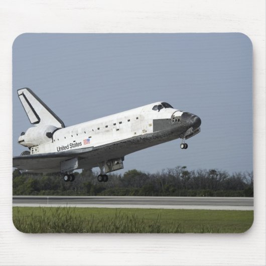 Space shuttle Discovery landt op Runway 33 2 Muismat (Voorkant)