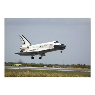 Space Shuttle Discovery nadert landing 3 Foto Afdruk