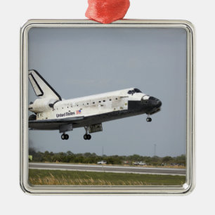 Space Shuttle Discovery nadert landing 3 Metalen Ornament