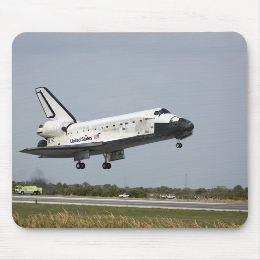 Space Shuttle Discovery nadert landing 3 Muismat (Voorkant)