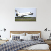 Space Shuttle Discovery nadert landing 4 Canvas Afdruk (Insitu (Slaapkamer))