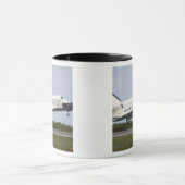 Space Shuttle Discovery nadert landing 4 Mok (Midden)