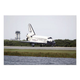 Space Shuttle Discovery op de baan Foto Afdruk