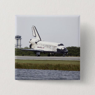 Space Shuttle Discovery op de baan Vierkante Button 5,1 Cm