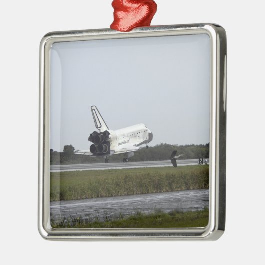 Space Shuttle Discovery raakt 3 Metalen Ornament (Links)