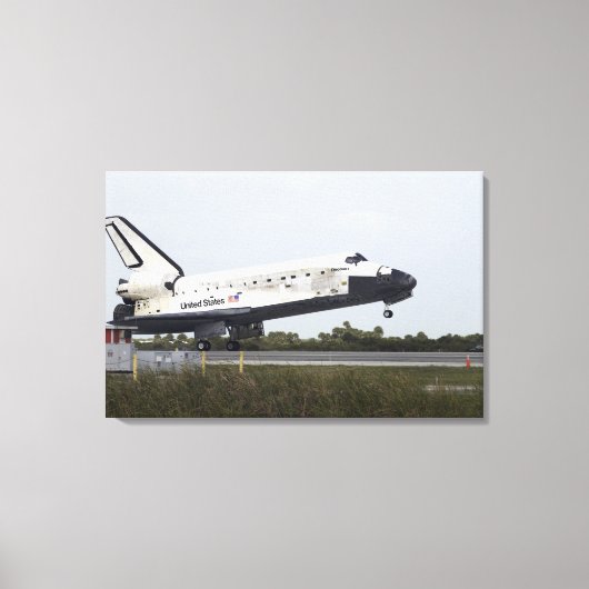 Space Shuttle Discovery raakt uitgeschakeld Canvas Afdruk (Voorkant)