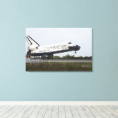 Space Shuttle Discovery raakt uitgeschakeld Canvas Afdruk (Insitu (Houten vloer))