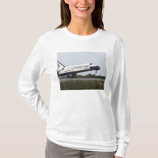 Space Shuttle Discovery raakt uitgeschakeld T-shirt (Voorkant)