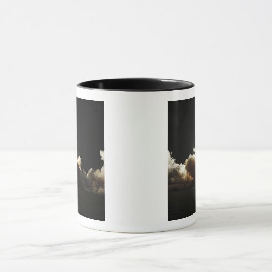 Space shuttle Discovery tilt uit Mok (Midden)