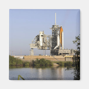 Space Shuttle Discovery zit klaar 3 Magneet
