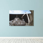 Space Shuttle Discovery's laadbay 2 Canvas Afdruk (Insitu (Houten vloer))