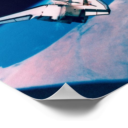Space Shuttle en station in Orbit Poster (Hoek)