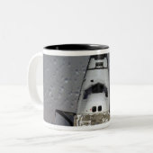Space Shuttle Endeavor 14 Tweekleurige Koffiemok (Voorkant links)