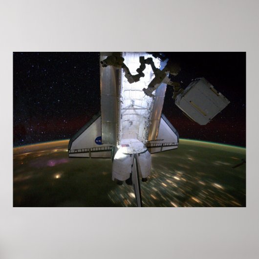 Space Shuttle Endeavor Docked at ISS (2011) Poster (Voorkant)