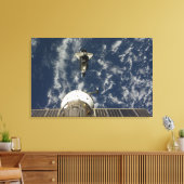 Space Shuttle Endeavor en een Soyuz ruimtevaartuig Canvas Afdruk (Insitu (Woonkamer))