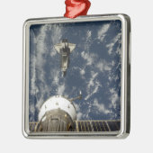 Space Shuttle Endeavor en een Soyuz ruimtevaartuig Metalen Ornament (Links)