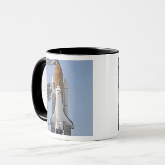 Space Shuttle Endeavor is klaar Mok (Voorkant links)