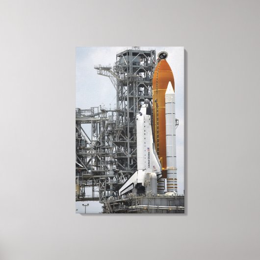 Space Shuttle Endeavor op het lanceerpad 2 Canvas Afdruk (Voorkant)
