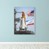 Space Shuttle Endeavor op het lanceerpad 3 Canvas Afdruk (Insitu (Houten vloer))