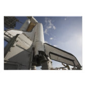 Space Shuttle Endeavor op het lanceerpad 3 Foto Afdruk (Voorkant)
