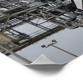 Space Shuttle Endeavor op het lanceerpad 3 Poster (Hoek)