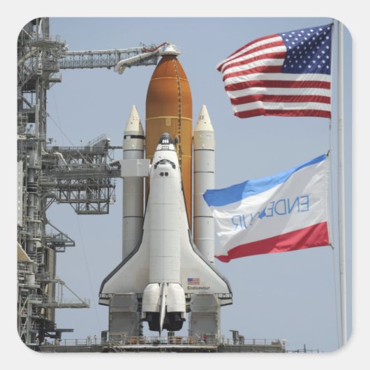 Space Shuttle Endeavor op het lanceerpad 3 Vierkante Sticker (Voorkant)