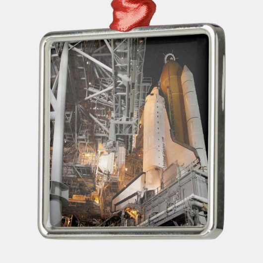 Space Shuttle Endeavor op het lanceerpad Metalen Ornament (Links)