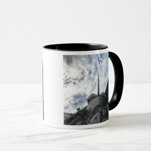 Space Shuttle Endeavor's laadbay 2 Mok (Voorkant rechts)