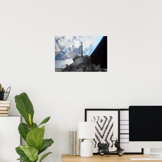 Space Shuttle Endeavor's laadbay 3 Poster (Thuiskantoor)