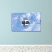 Space Shuttle Endeavour 26 Canvas Afdruk (Insitu (Houten vloer))