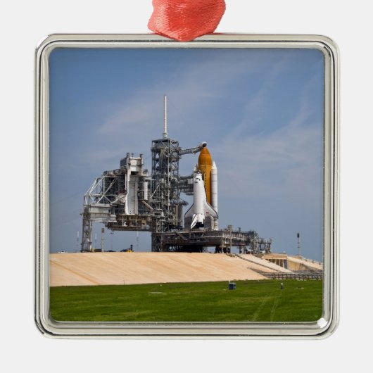Space Shuttle Endeavour op het lanceerplatform 4 Metalen Ornament (Voorkant)