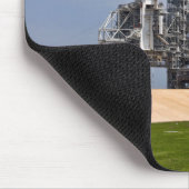 Space Shuttle Endeavour op het lanceerplatform 4 Muismat (Hoek)