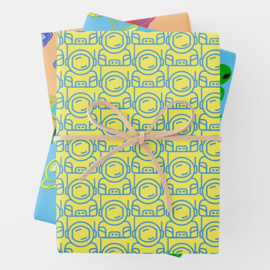 Spaced Alien Spaceship Wrapping paper (In situ)
