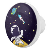 Spaceman Astronaut die de buitenruimte onderzoekt Keramische Knop (Rechts)