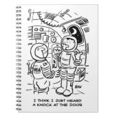 Spacemen op het ruimteschip Hear Knock aan de deur Notitieboek (Voorkant)