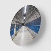 Spaceschip met artistiek perspectief zoals een klo ronde klok (Hoek)