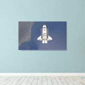 Spaceshuttle Atlantis 5 Canvas Afdruk (Insitu (Houten vloer))