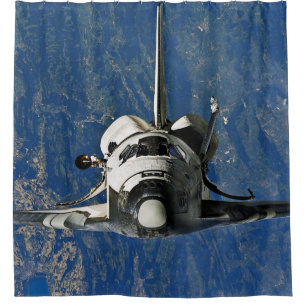 Spaceshuttle Discovery gefotografeerd vanuit ISS Douchegordijn