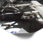 Spaceshuttle Discovery gekoppeld aan ISS (STS-114) Poster (Hoek)