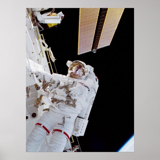 Spacewalk (STS-102) Poster (Voorkant)