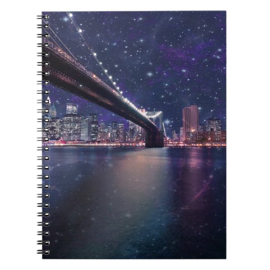 Spacey Manhattan Skyline Notitieboek (Voorkant)