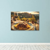 Spaghetti Bolognese op wijngaard terras tafel Canvas Afdruk (Insitu (Houten vloer))