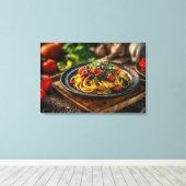 Spaghetti Puttanesca met verse tomaten en olijven Canvas Afdruk (Insitu (Houten vloer))