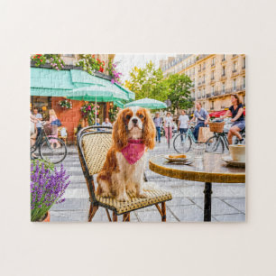 Spaniel staduitstap bij terras legpuzzel