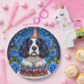 Spaniëlhond viert verjaardag met feestelijk Pet Papieren Bordje (Feest)